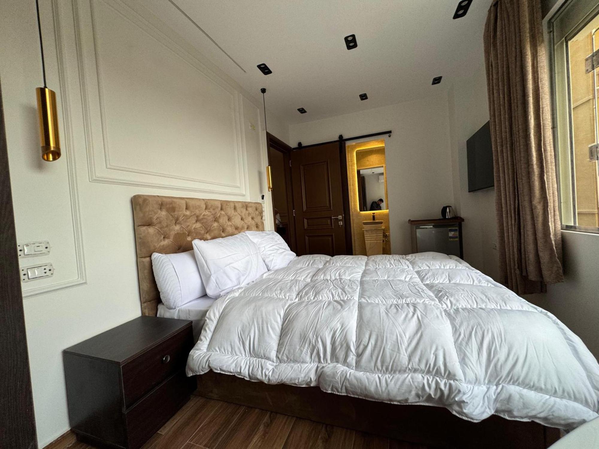 New White Pyramids Inn Ghatati 외부 사진