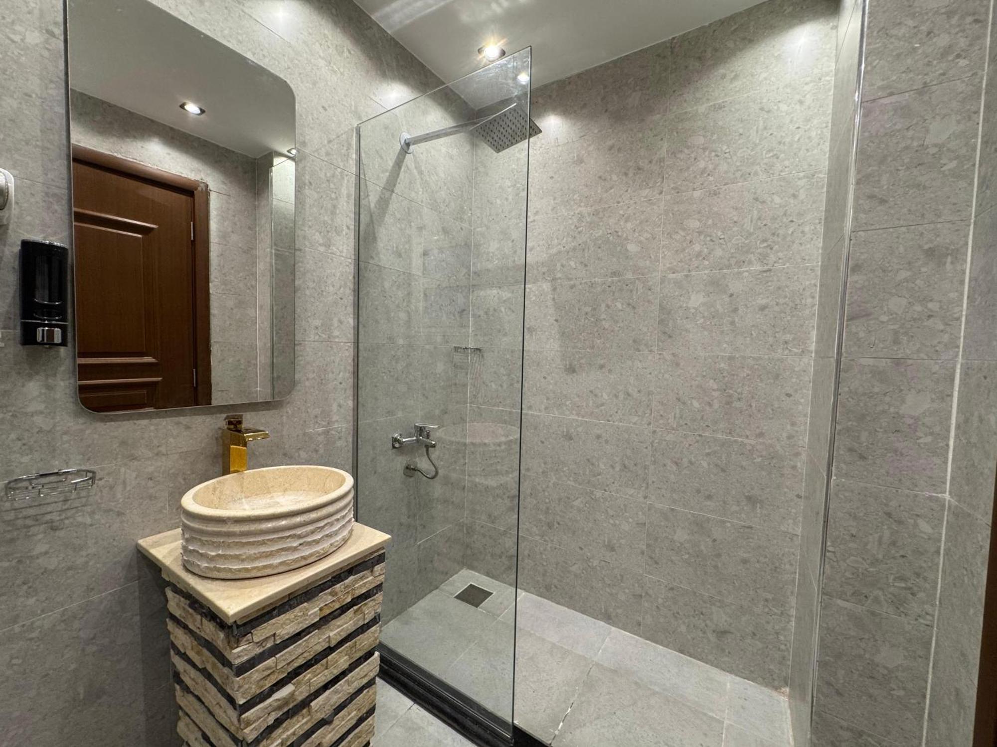 New White Pyramids Inn Ghatati 외부 사진