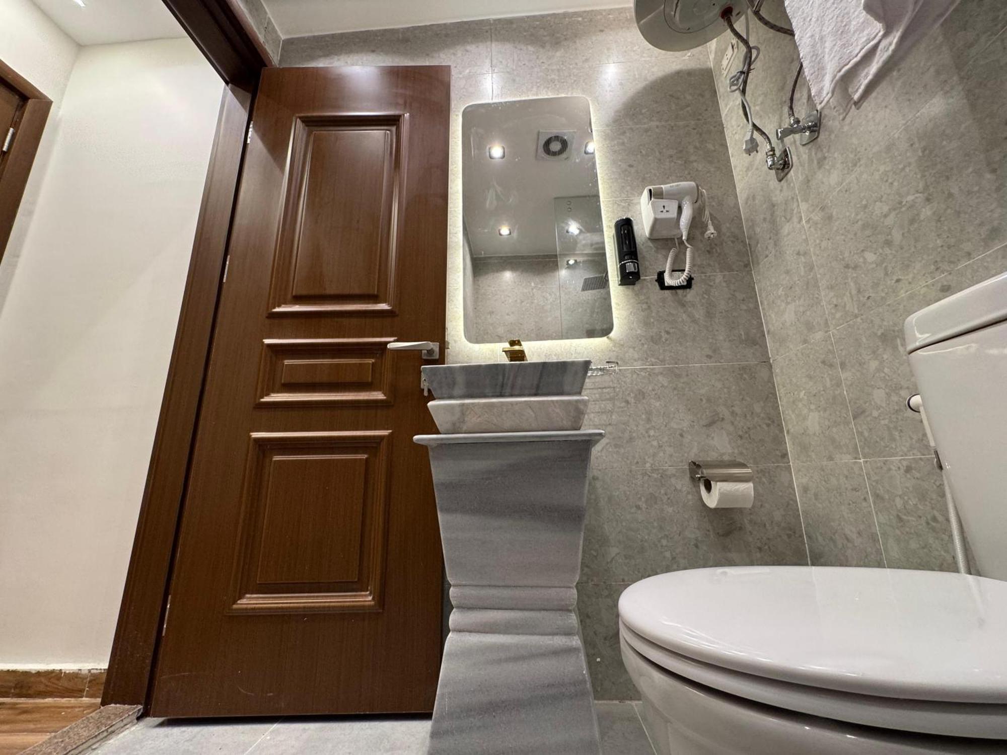New White Pyramids Inn Ghatati 외부 사진