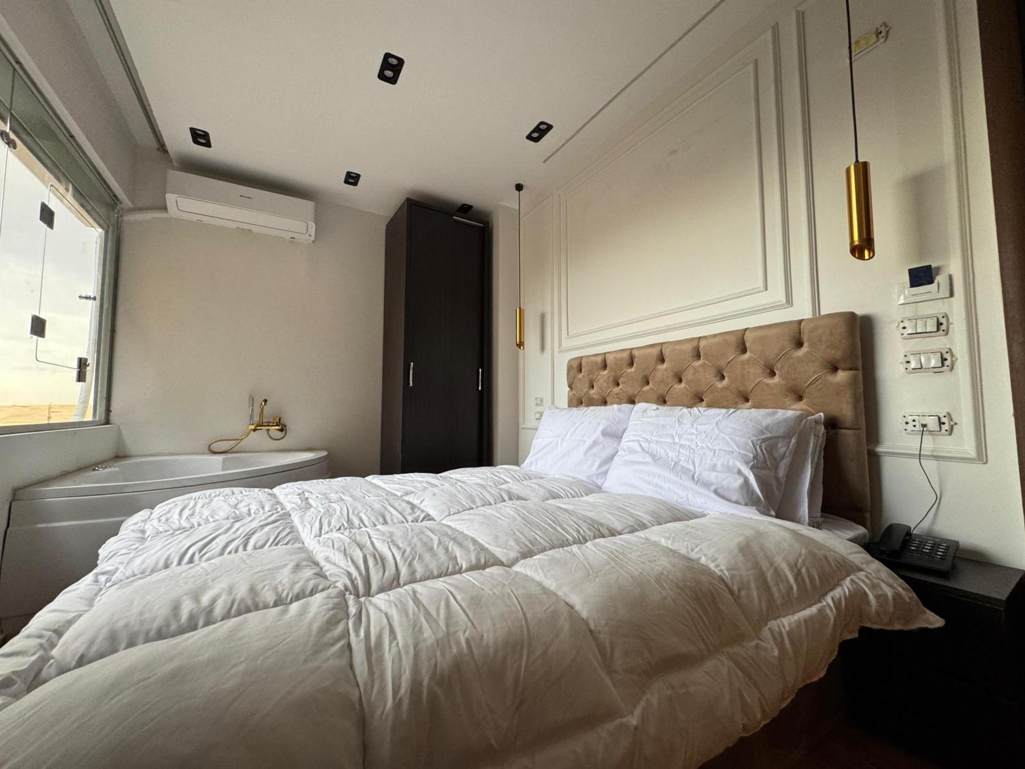 New White Pyramids Inn Ghatati 외부 사진