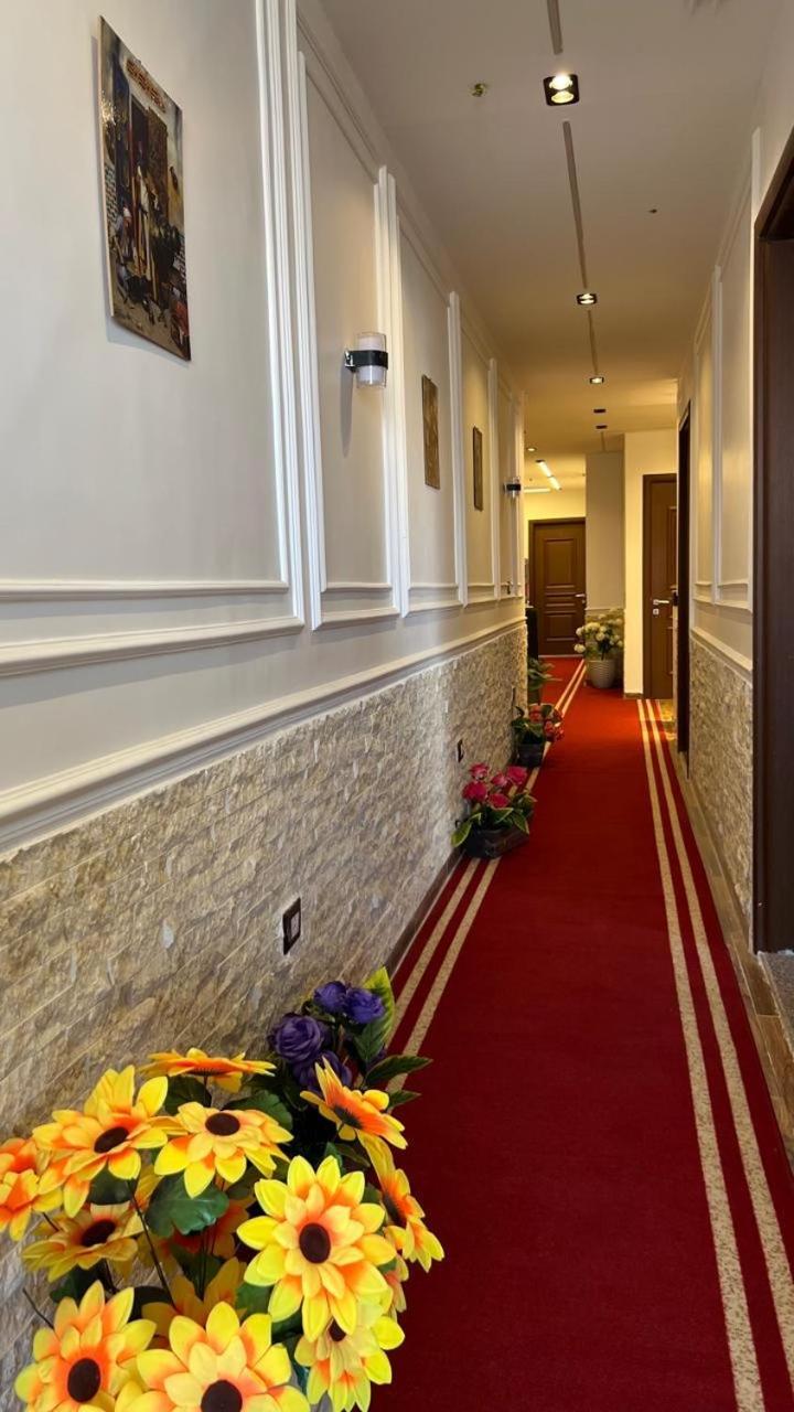 New White Pyramids Inn Ghatati 외부 사진
