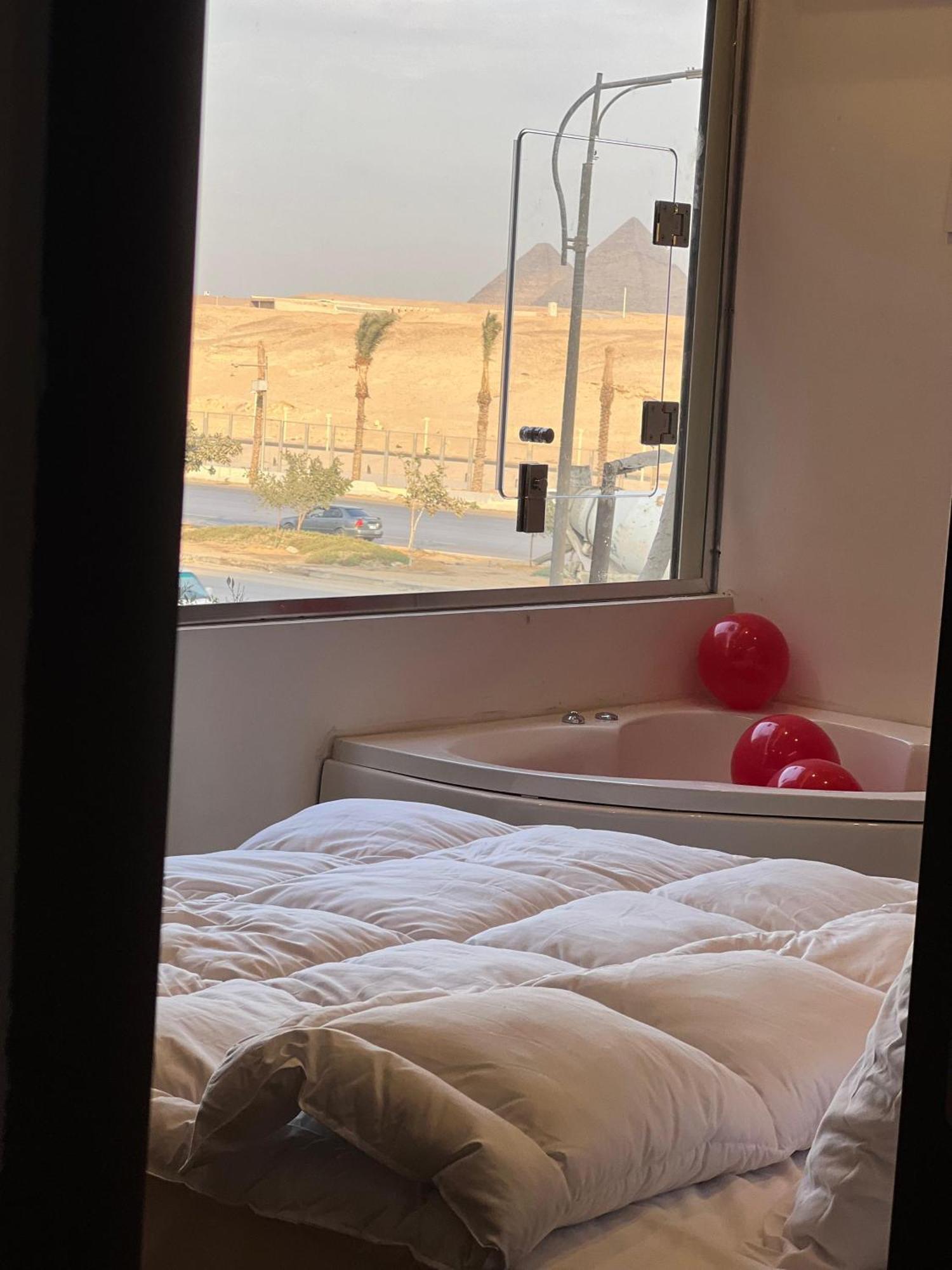 New White Pyramids Inn Ghatati 외부 사진